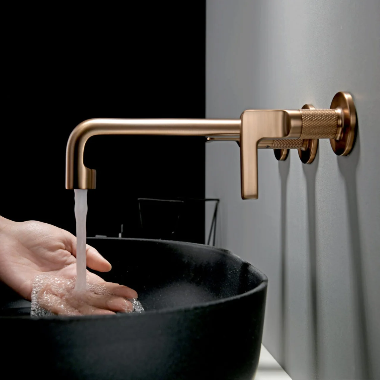 Dilluso Adia Bathroom Lavatory 3-hole Widespread Sink Brass Faucet - Image 9
